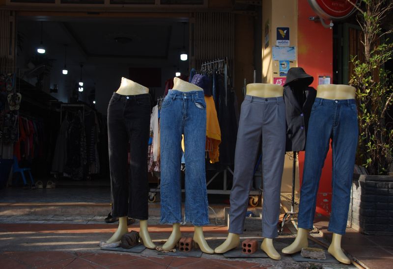 Kampot Basics: Money, Mobile, Motorbikes