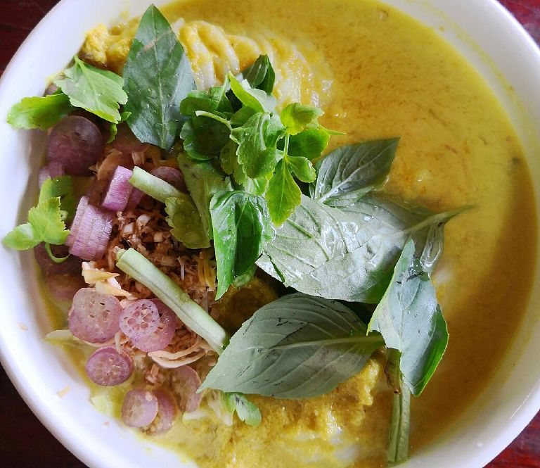 Nom Banchuck in Kampot: Cambodia's Beloved Breakfast Noodles